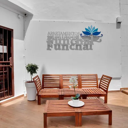 Ferdy's Home, Pool, Wi Fi, Downtown Apartamento *