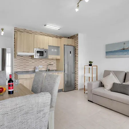 Apartamento Ferdy's Home, Pool, Wi Fi, Downtown Los Cristianos (Tenerife)